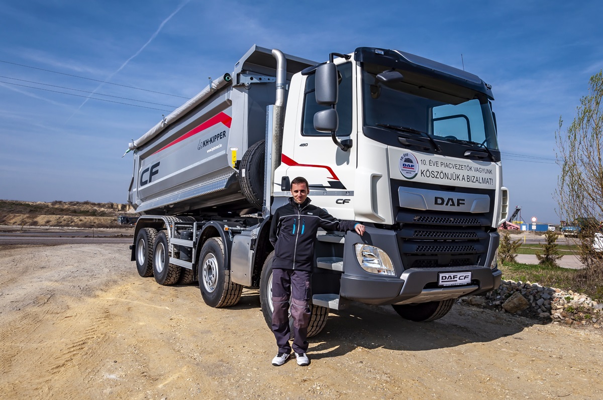 DAF-CF-FAD-480-8x4-tesztsofor