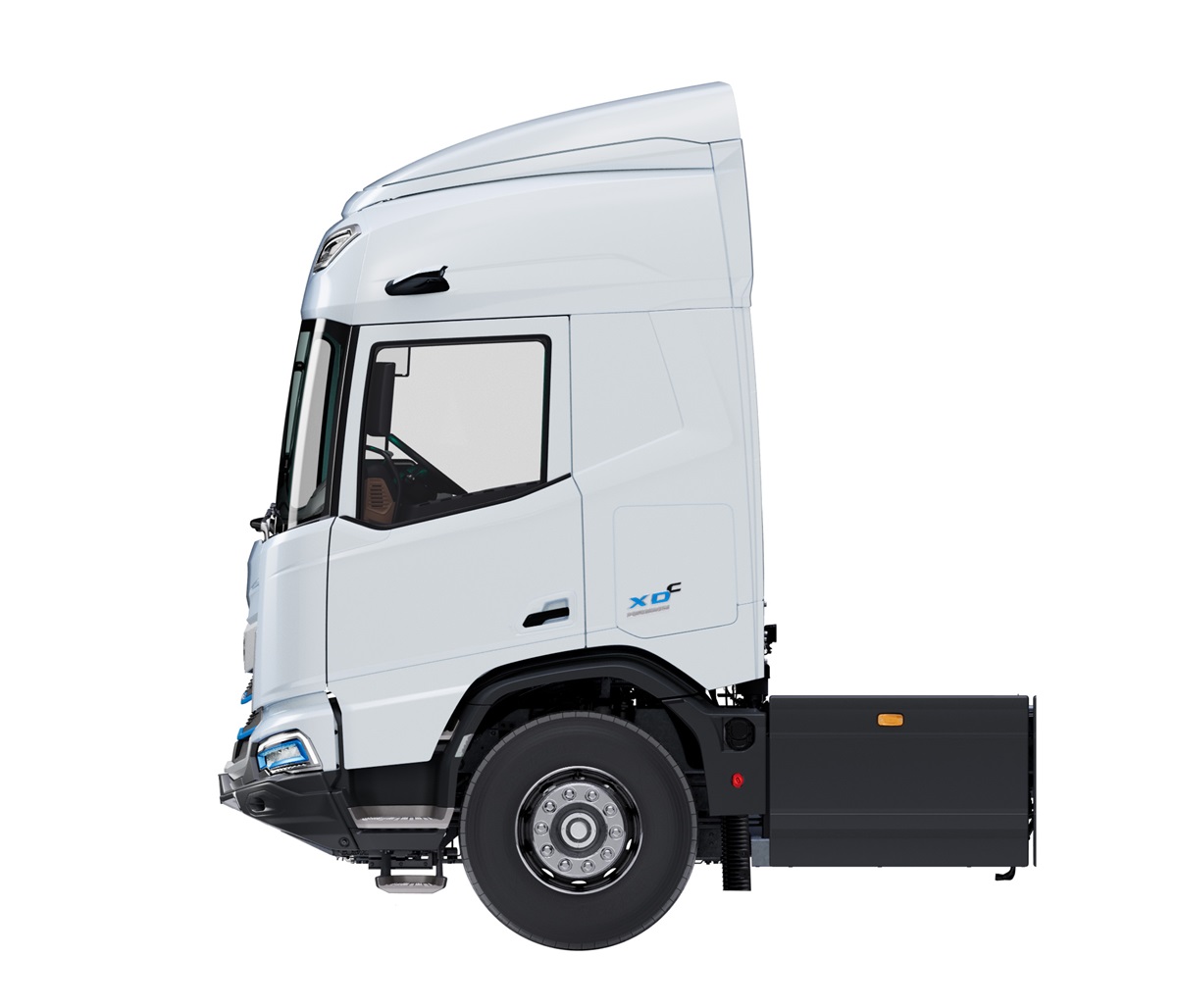 XDC-Electric-sleeper-high-cab