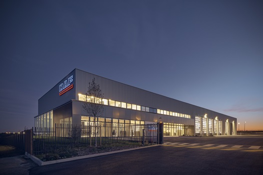 DAF Trucks opens second Paris dealership - Louvres