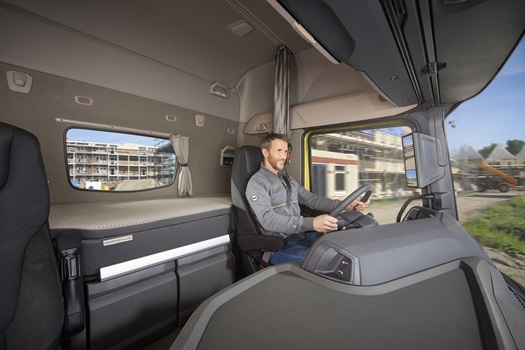DAF-launches-full-series-of-New-Generation-vocational-trucks-E